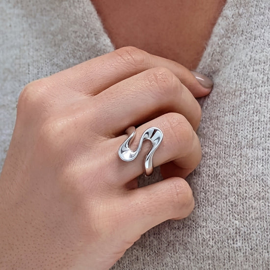 Sterling Silver Wavy Ring – Abstract Wave Design