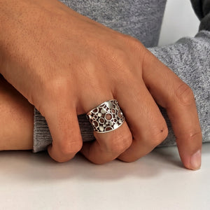 
                  
                    Sterling Silver Circle Pattern Concave Ring - Geometric Wide Band
                  
                
