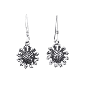 
                  
                    Sterling Silver Daisy Flower Dangle Earrings 90s Playful Jewellery
                  
                