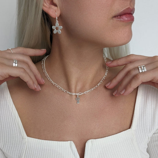 Sterling Silver 60s Flower Dangle Earrings Daisy Barbiecore Jewellery