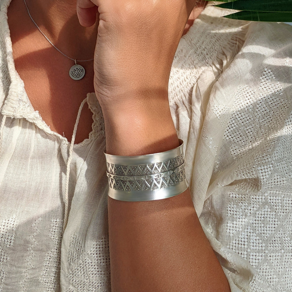 Karen Hill Tribe Bangle | 925 Silver Tribal Cuff | Silverly