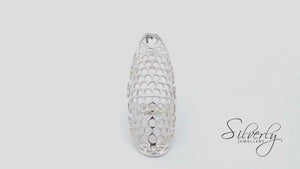 
                  
                    Load and play video in Gallery viewer, Sterling Silver Long Half-Finger Filigree Honeycomb Armour Ring
                  
                