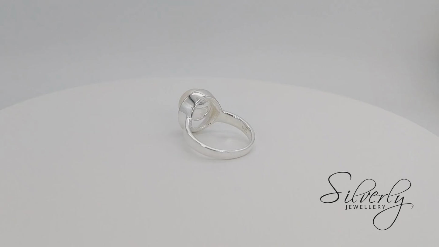 Sterling Silver Cream Freshwater Pearl Modern Oyster Shaped Band Ring