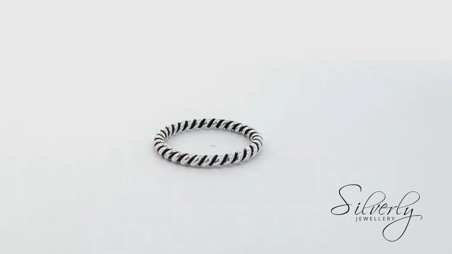 
                  
                    Load and play video in Gallery viewer, Sterling Silver Chunky Simple Classic Twisted Rope Band Stackable Ring
                  
                