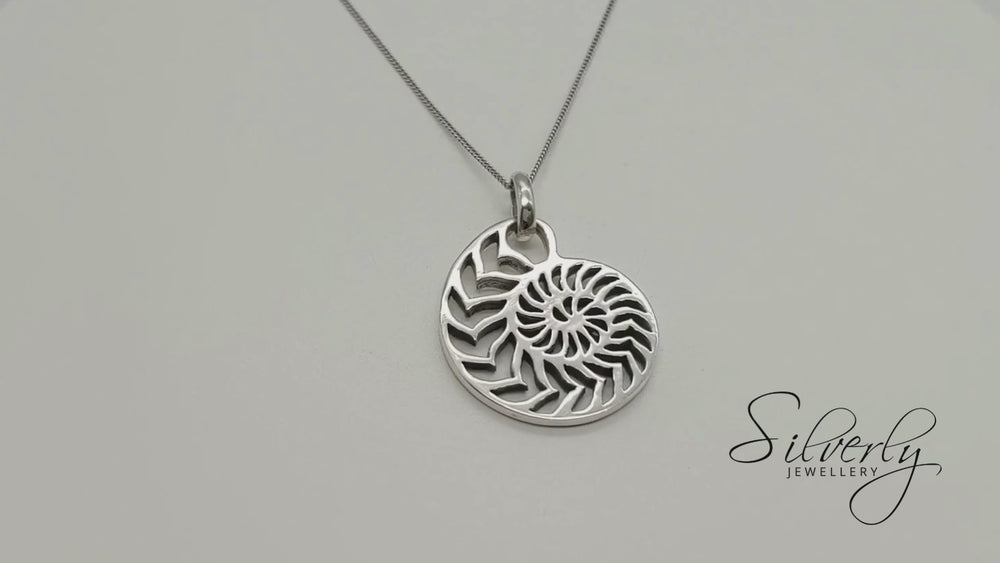 
                  
                    Load and play video in Gallery viewer, Sterling Silver Large Nautilus Ammonite Seashell Pendant Necklace
                  
                