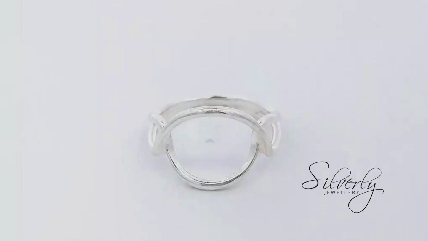 
                  
                    Load and play video in Gallery viewer, Sterling Silver Contemporary Crossover Wide Intertwined Wire Ring
                  
                