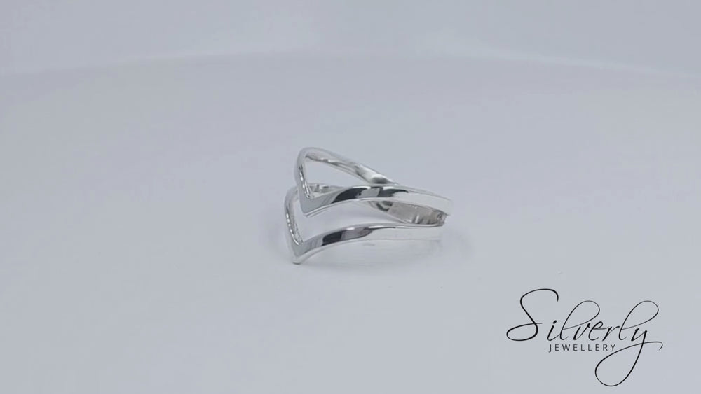 
                  
                    Load and play video in Gallery viewer, Sterling Silver Simple Minimalist Multi Band Double Chevron Ring
                  
                