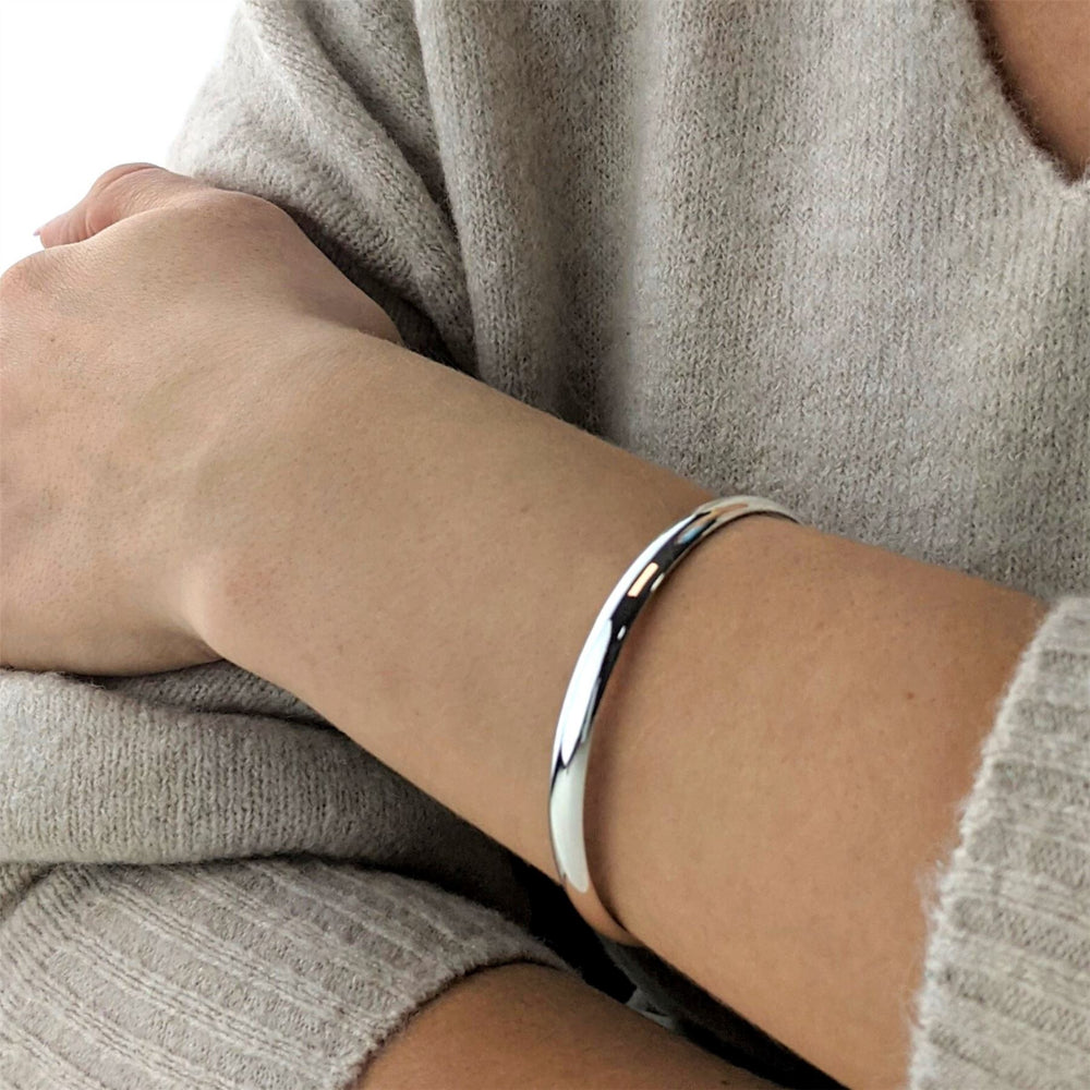 
                  
                    Sterling Silver Plain Round Bangle Classic Thin Stackable Bracelet
                  
                