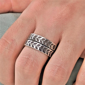 
                  
                    Karen Hill Tribe Silver Ring Overlapping Engraved Leaf Sun Motif
                  
                