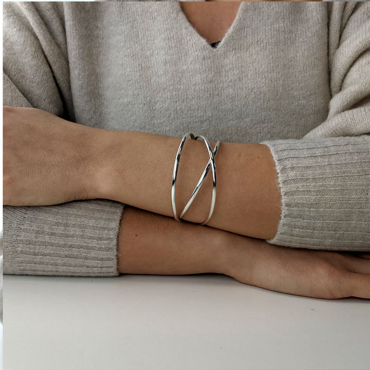 Triple interlocking sterling silver bangle set — Russian wedding style stacking bracelet