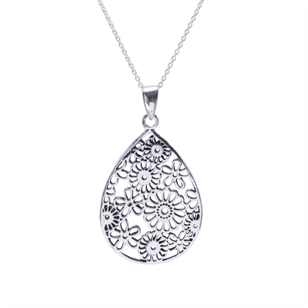 Sterling Silver Teardrop Shaped 60s Flower Filigree Pendant Necklace