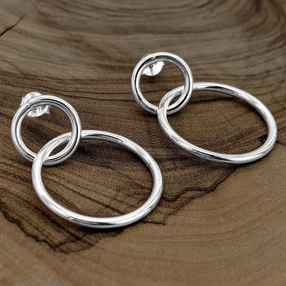 
                  
                    Sterling Silver Interlocking Circle Dangle Stud Earrings Hoop Studs
                  
                
