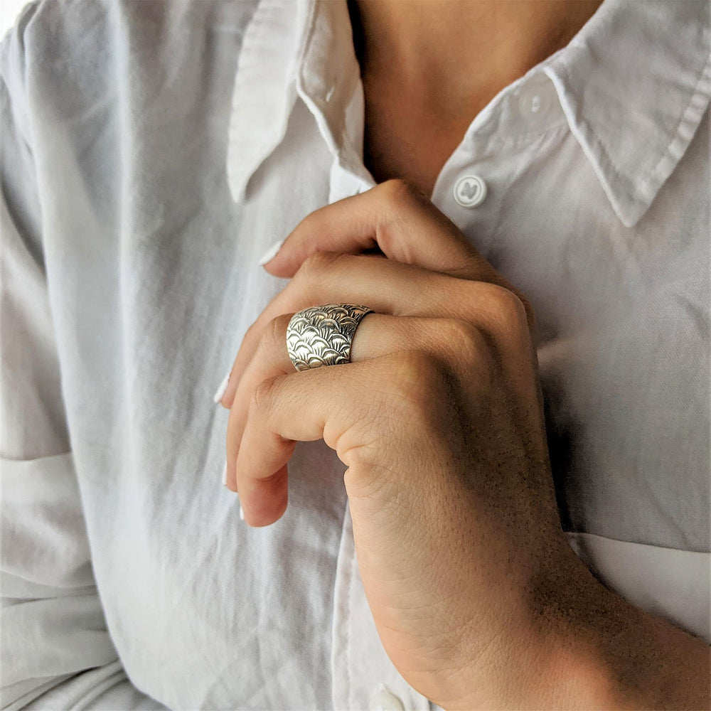 
                  
                    Hill Tribe Silver Art Deco Motif Fish Scales Dome Adjustable Ring
                  
                