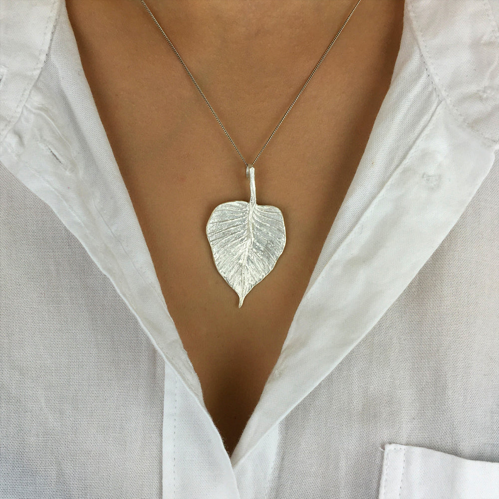 
                  
                    Sterling Silver Satin Large Detailed Textured Leaf Pendant Necklace
                  
                