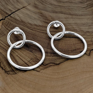 
                  
                    Sterling Silver Interlocking Circle Dangle Stud Earrings Hoop Studs
                  
                