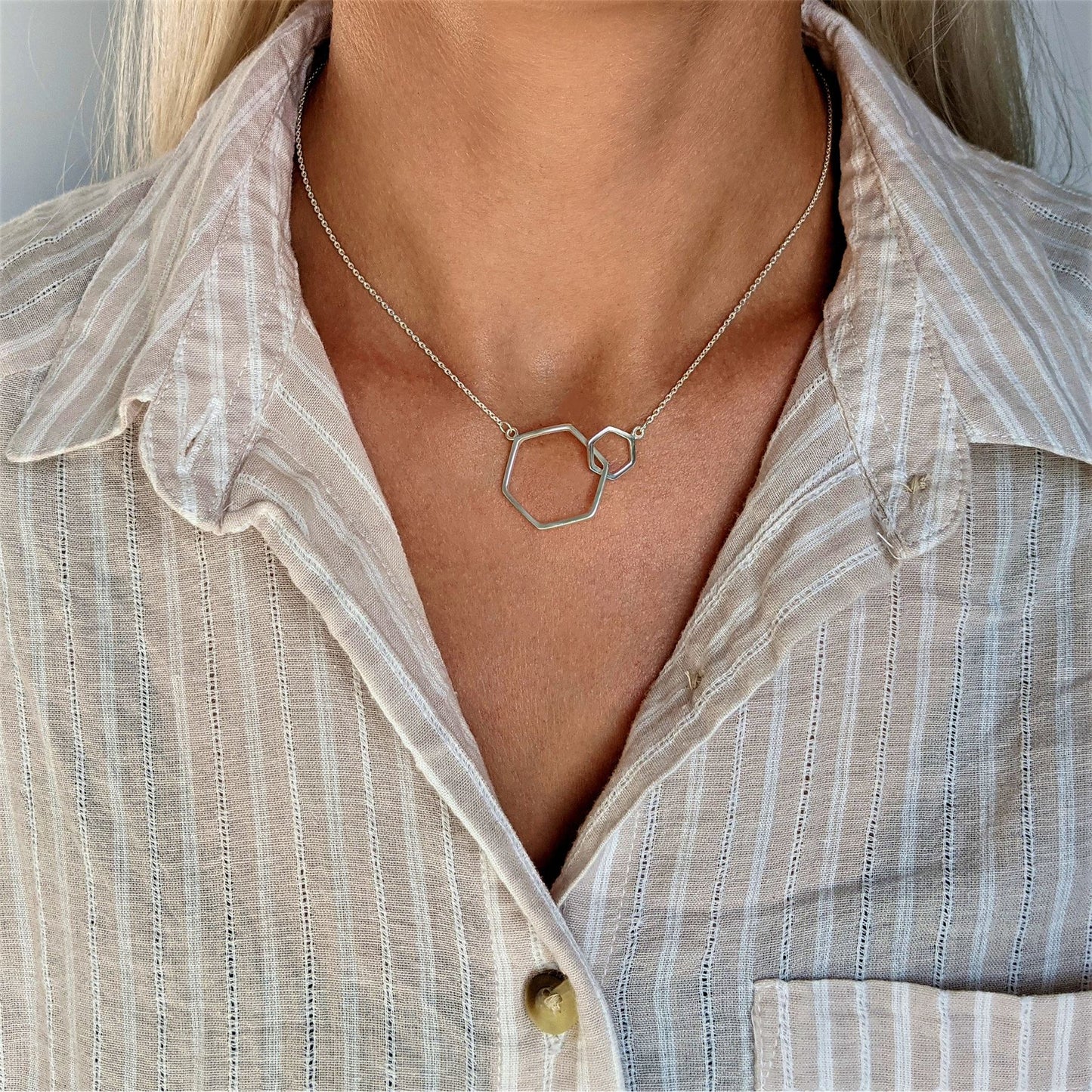 
                  
                    Sterling Silver Interlocking Double Hexagon Necklace Cable Chain
                  
                